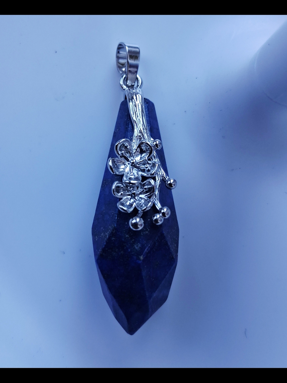 Silver Floral Lapis Lazuli Pendant - Deep Blue